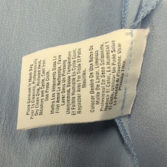 DKNY silk skirt with fashionable pleats - Picture 8 of 8